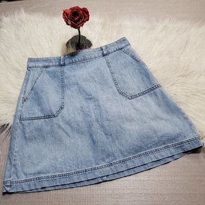 GAP light wash denim skirt A-line 4 pockets jeans